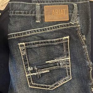 Ariat M4 like new… worn 1 time for a wedding